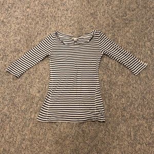 Banana republic white and black top.